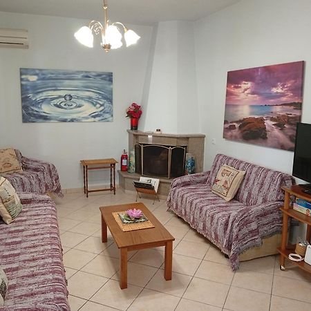 Villa Lefkas House With Garden à Tsoukaládhes Extérieur photo