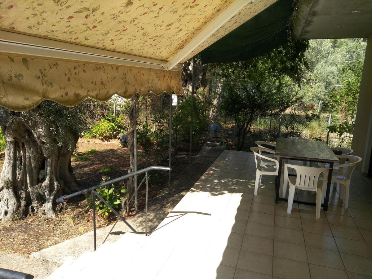 Villa Lefkas House With Garden à Tsoukaládhes Extérieur photo
