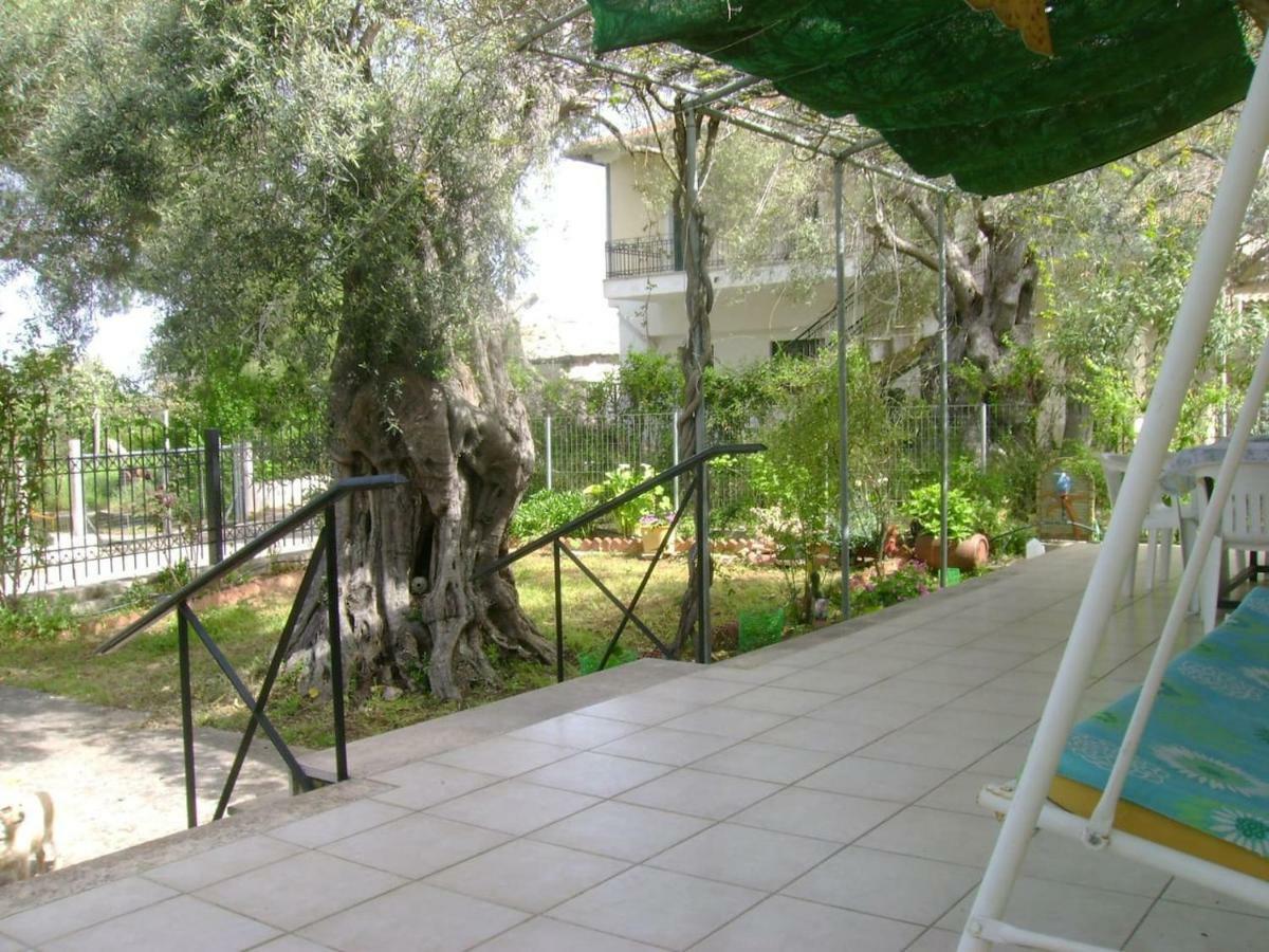 Villa Lefkas House With Garden à Tsoukaládhes Extérieur photo
