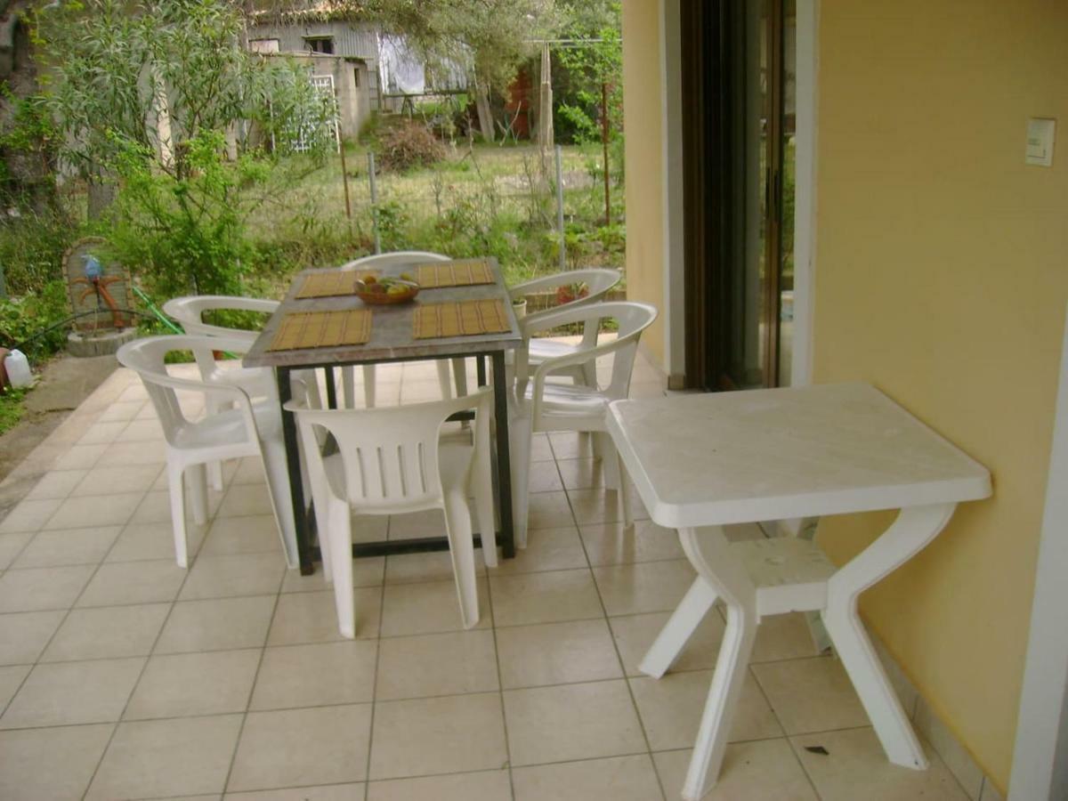 Villa Lefkas House With Garden à Tsoukaládhes Extérieur photo
